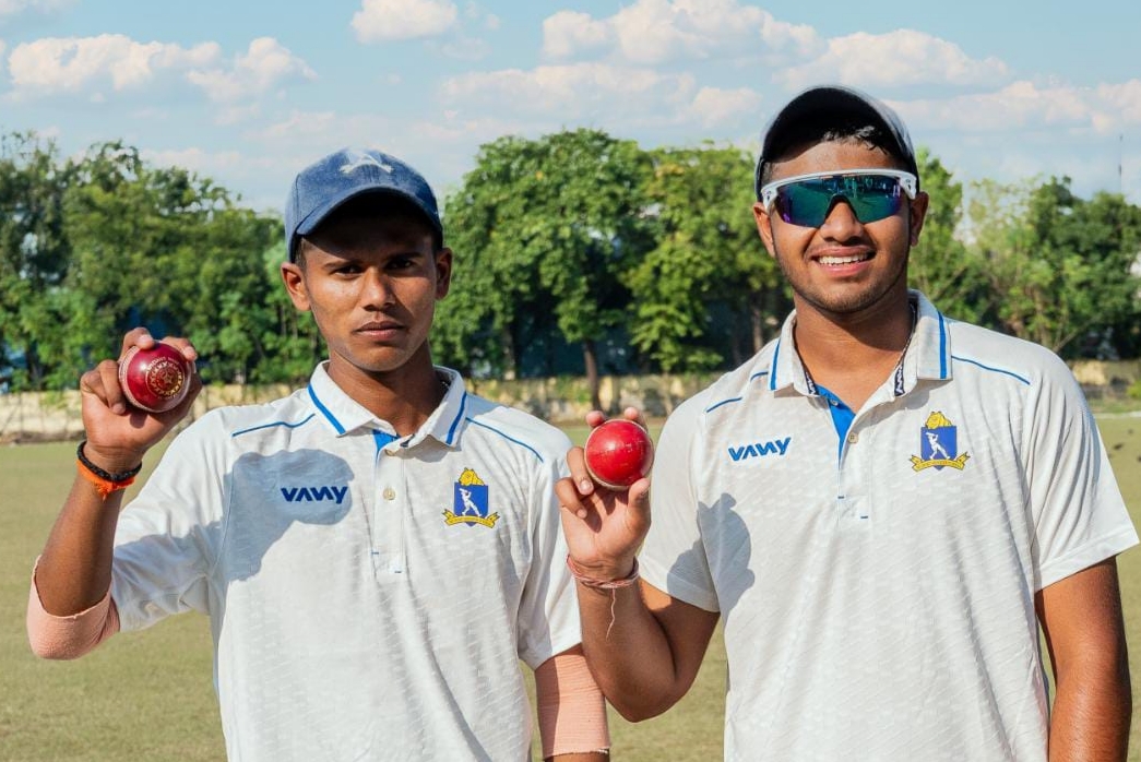 রোহিতের পাঁচ, অগস্ত্যর তিন, কোচবিহার ট্রফিতে অসমের বিরুদ্ধে ইনিংসে জয় বাংলা’র